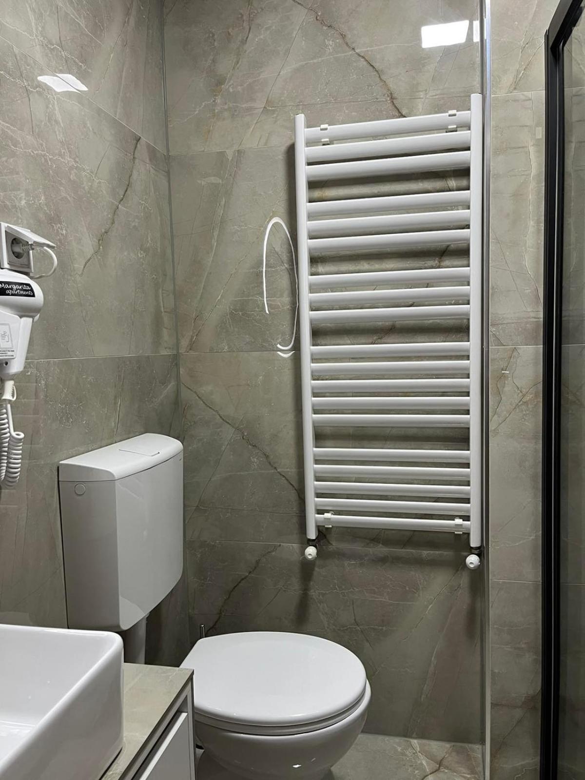 Ferienwohnung Skopje Centar Margarita Luxury Aprtment Exterior foto