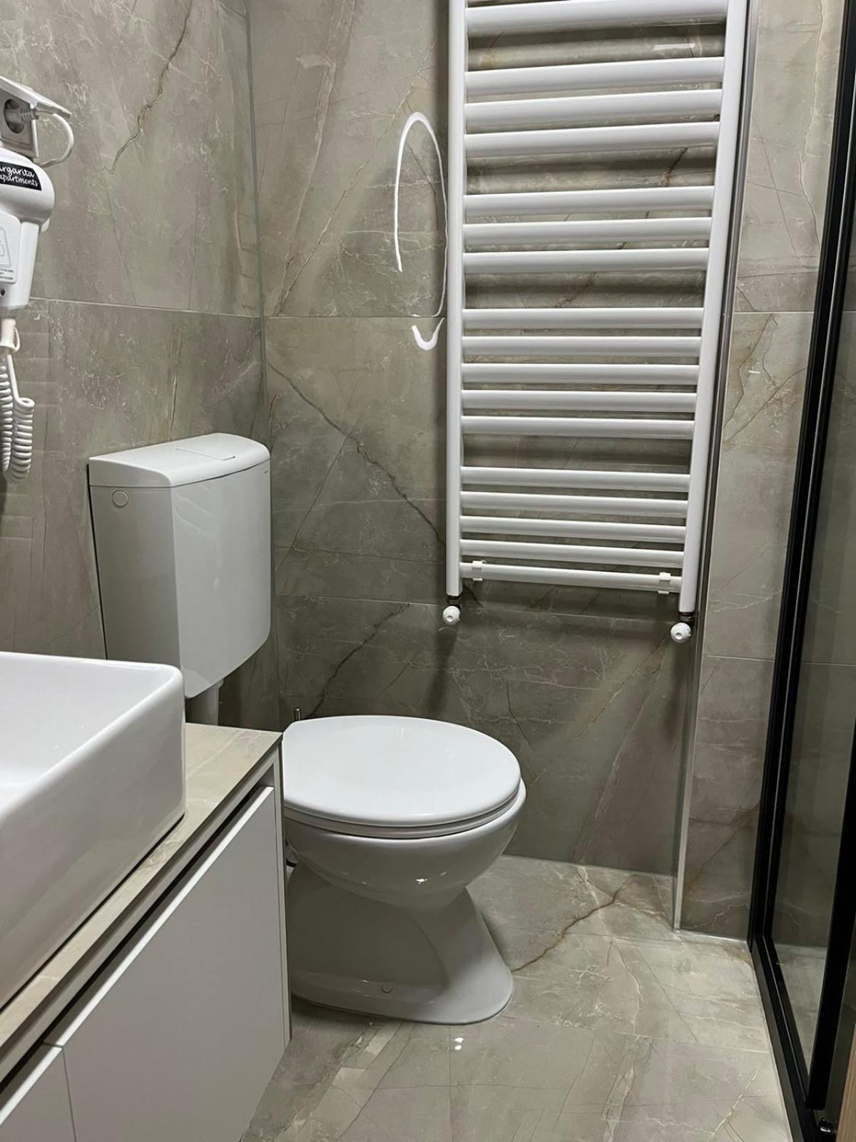 Ferienwohnung Skopje Centar Margarita Luxury Aprtment Exterior foto